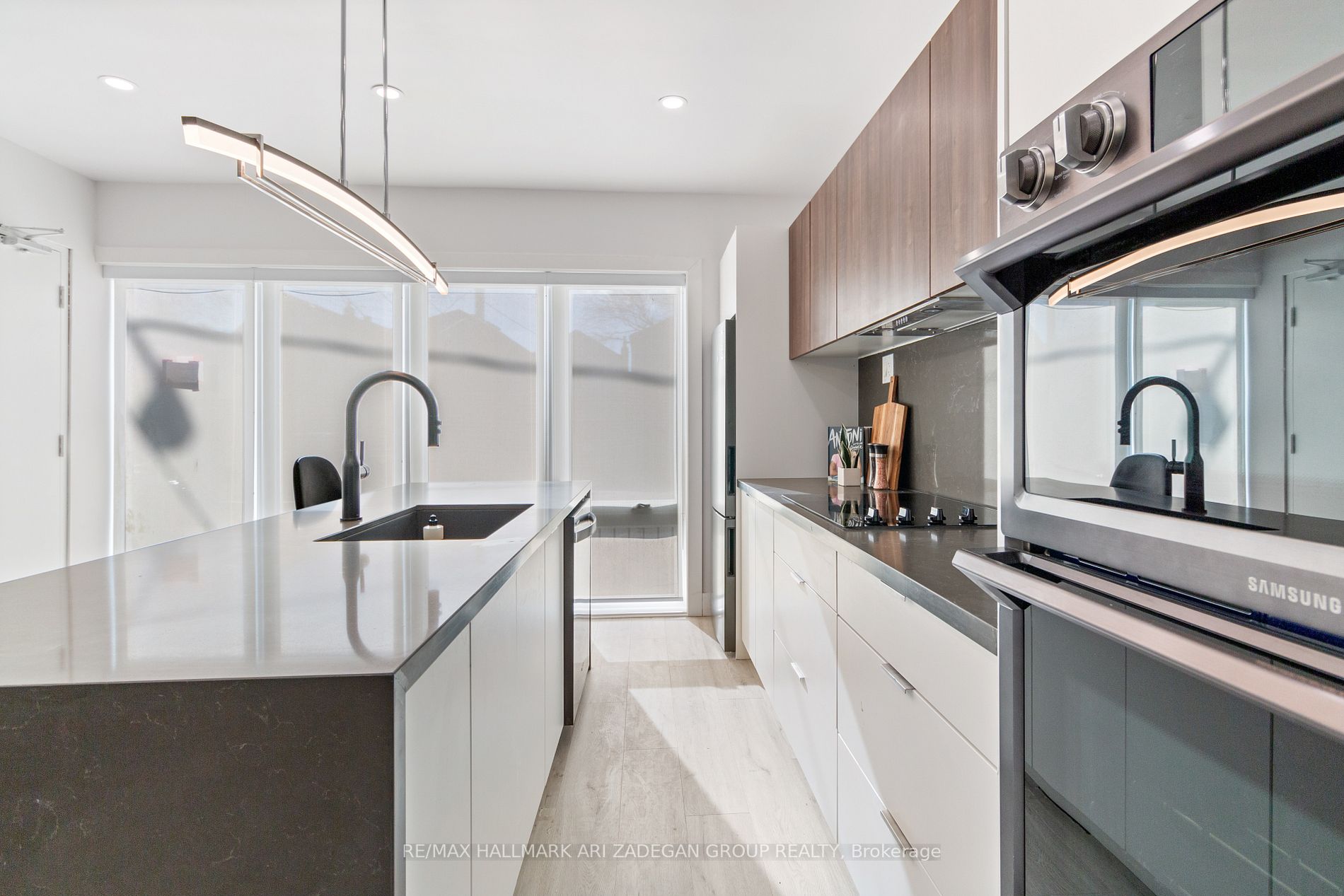 16 Minto St, #1