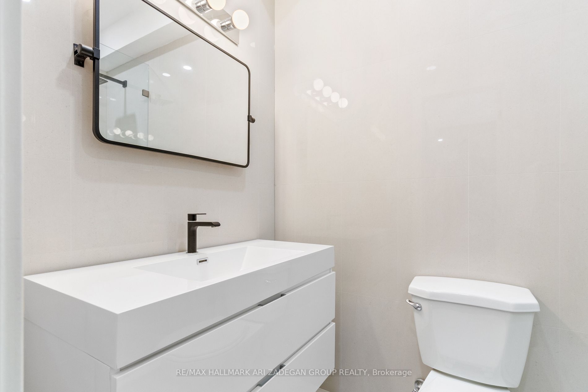16 Minto St, #1