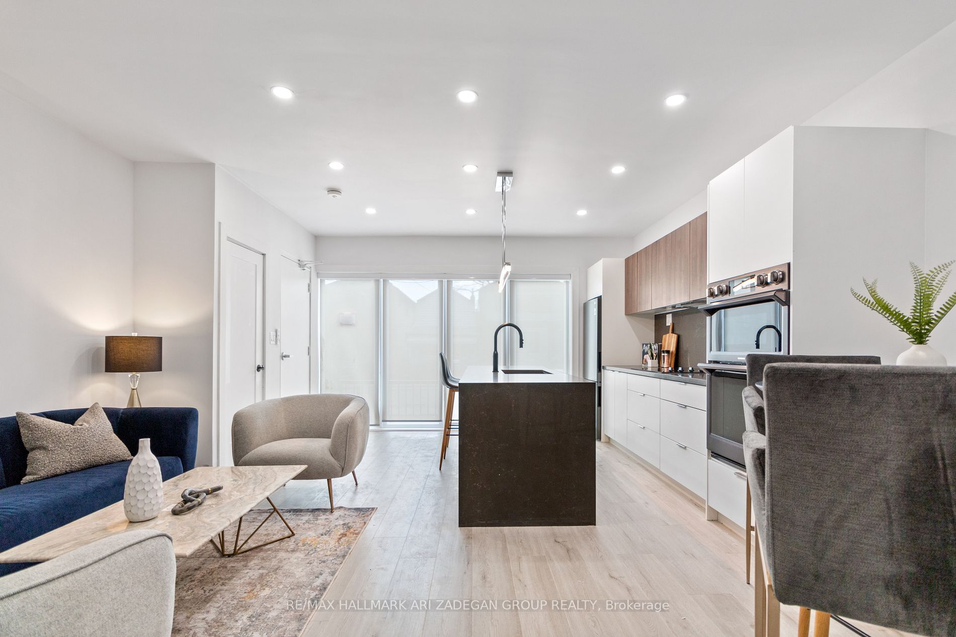 16 Minto St, #1