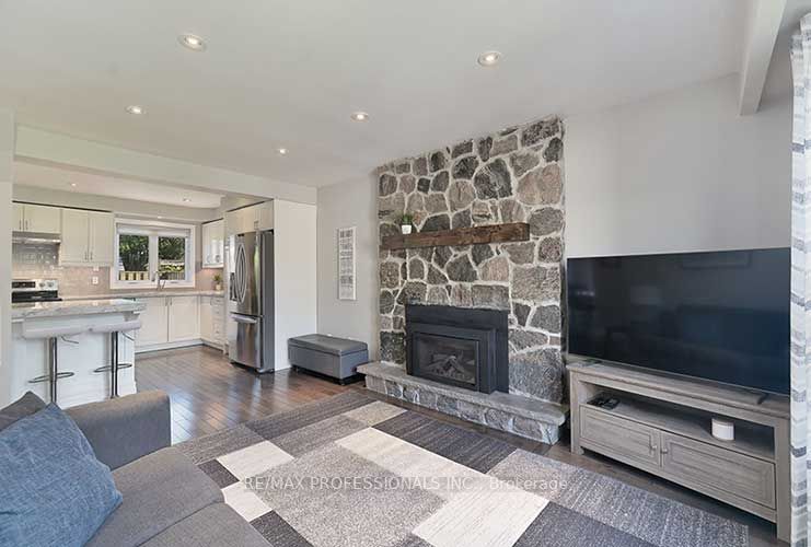 598 Stonebridge Lane