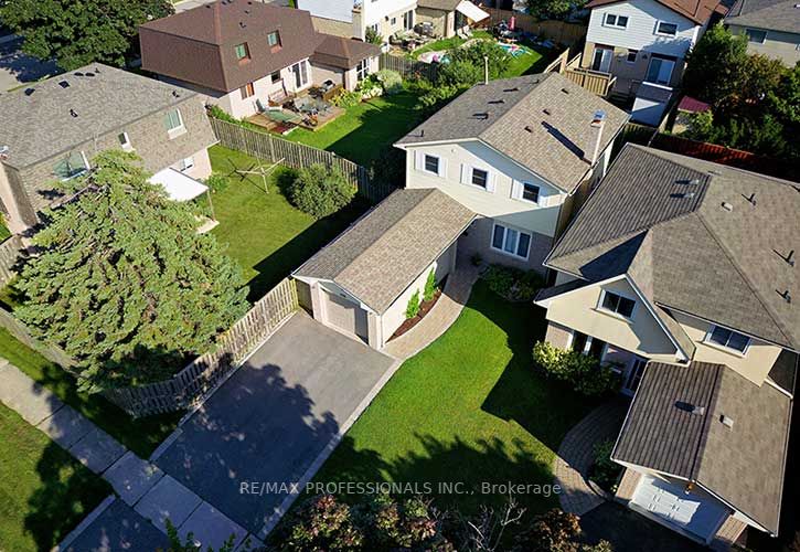 598 Stonebridge Lane