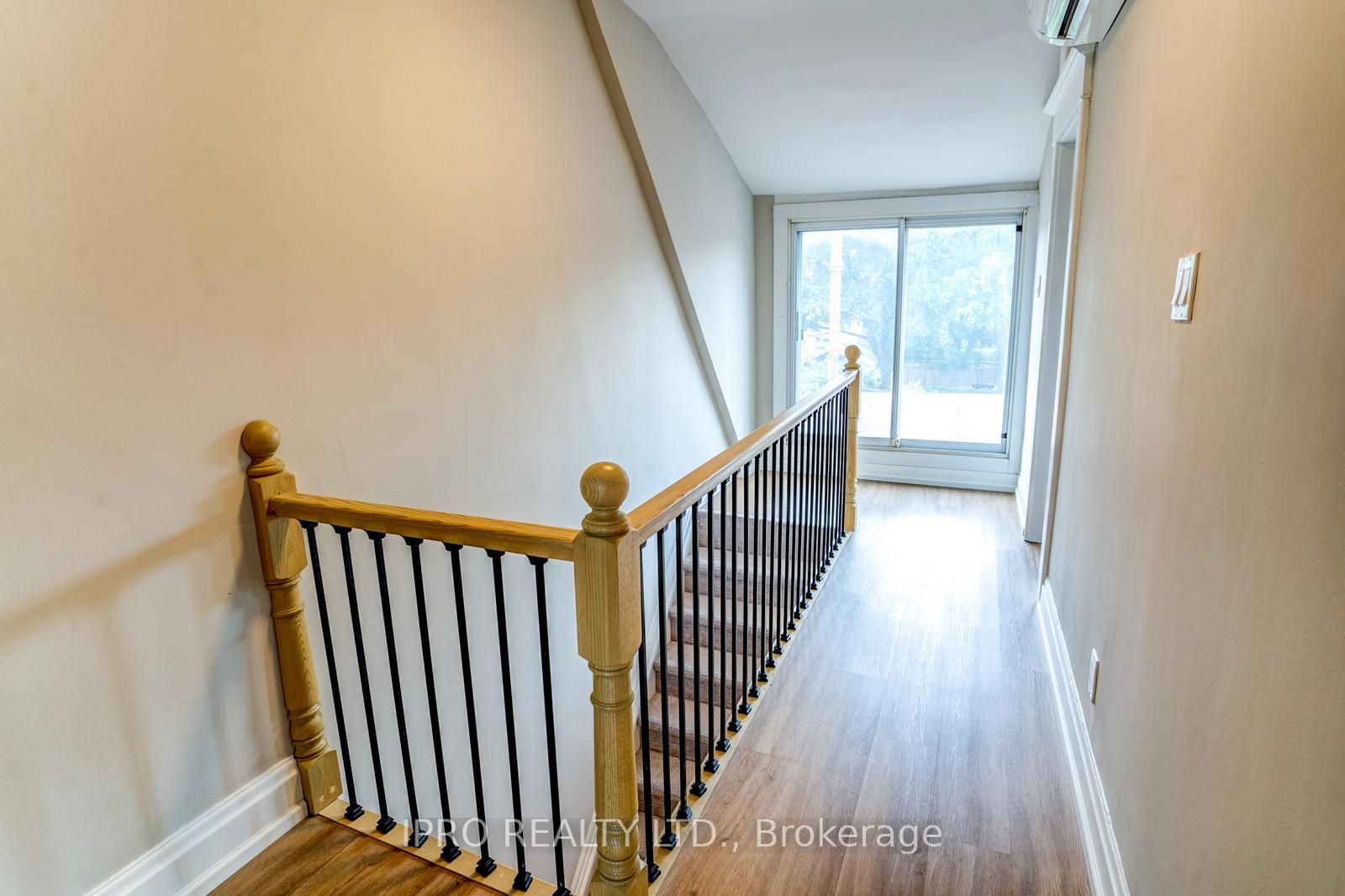 123 Browning Ave