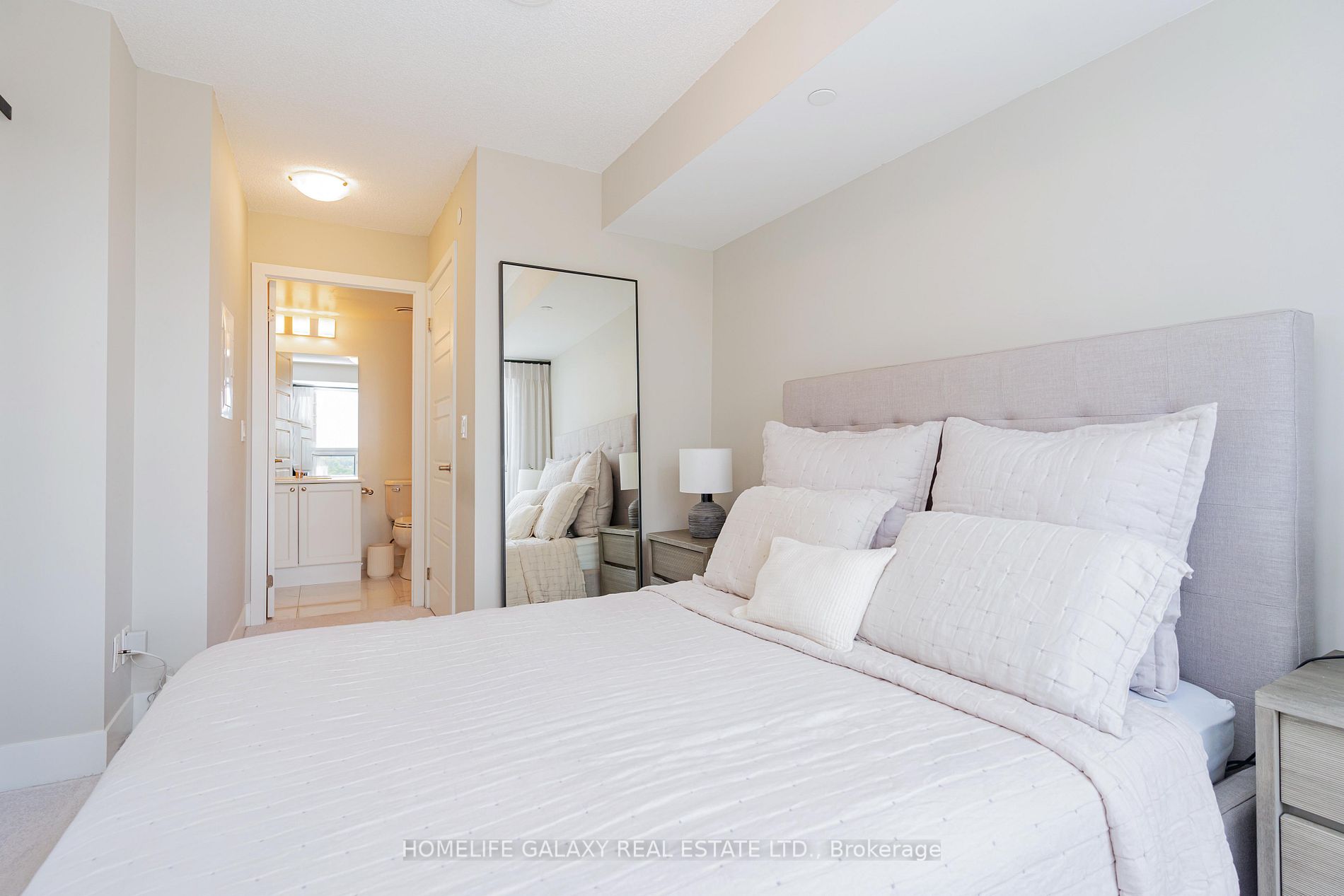 1255 Bayly Street, #609