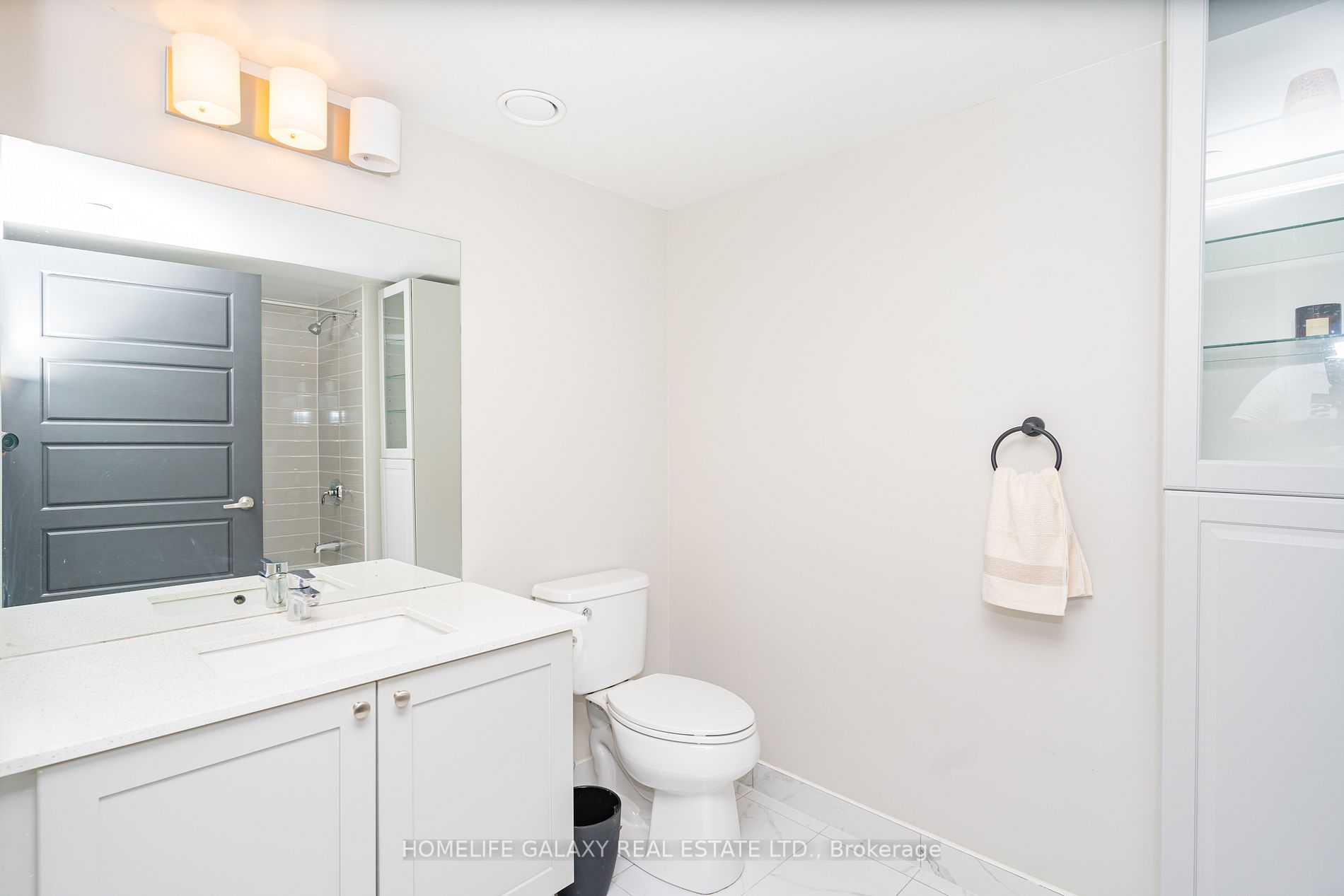 1255 Bayly Street, #609