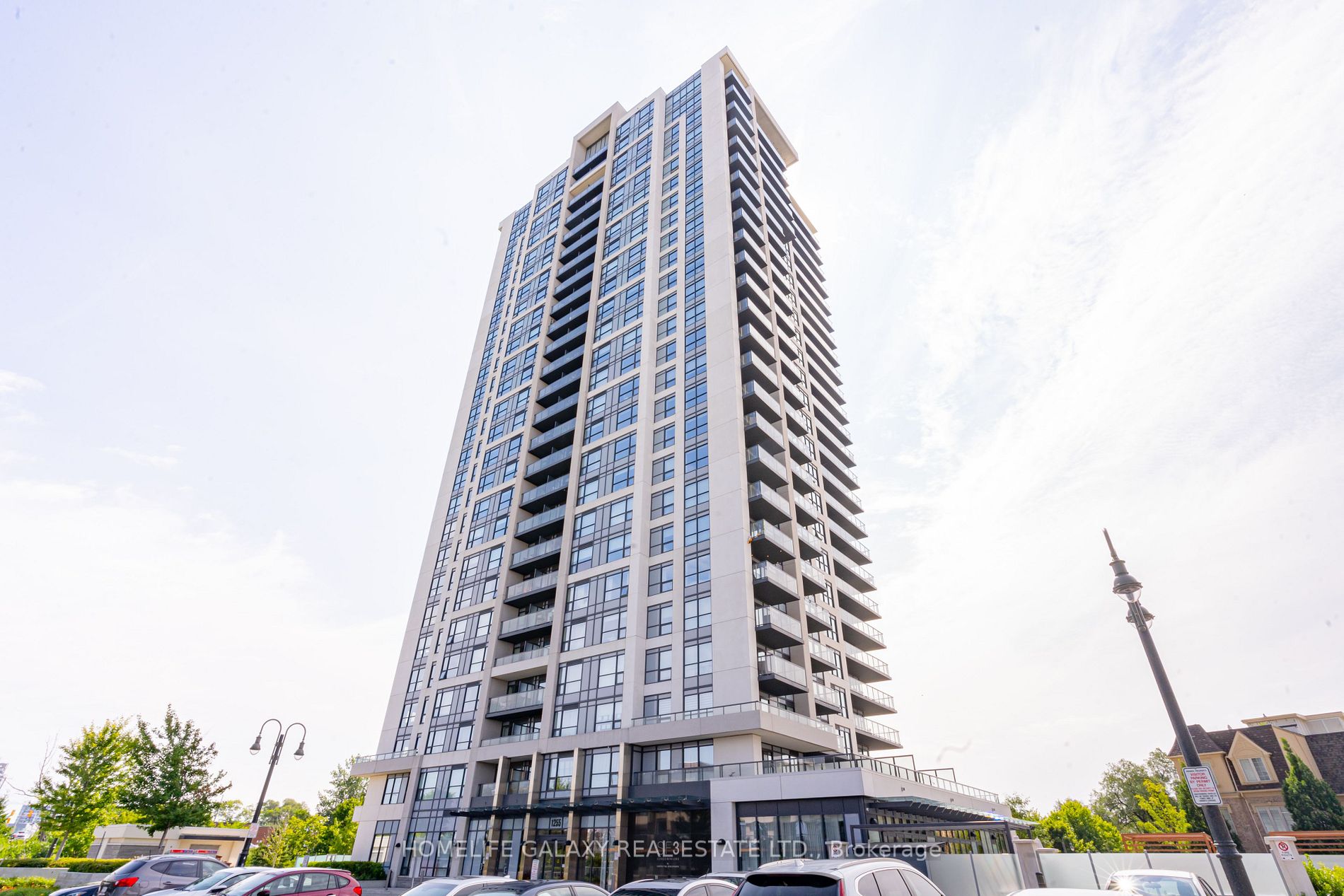 1255 Bayly St, #609