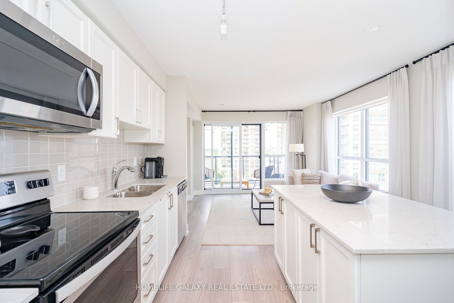 1255 Bayly Street, #609