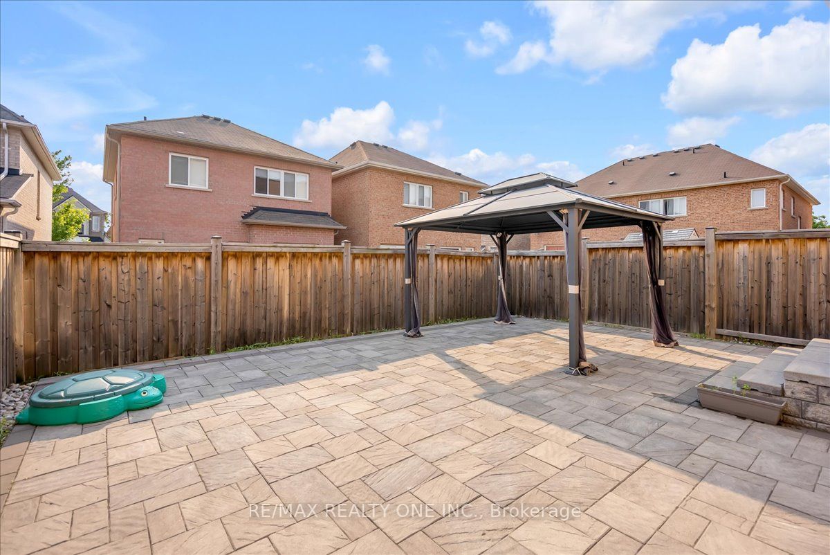 48 Arfield Ave