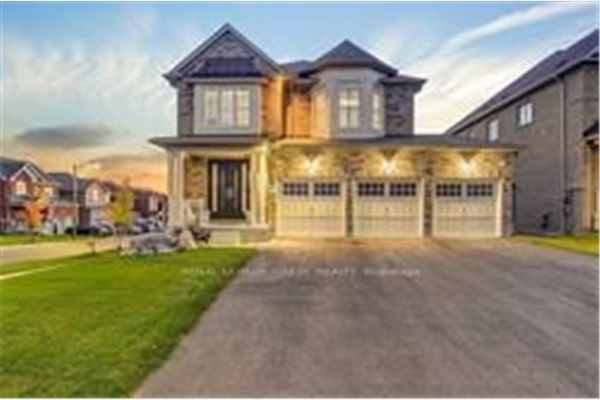 938 Wrenwood Dr, Oshawa