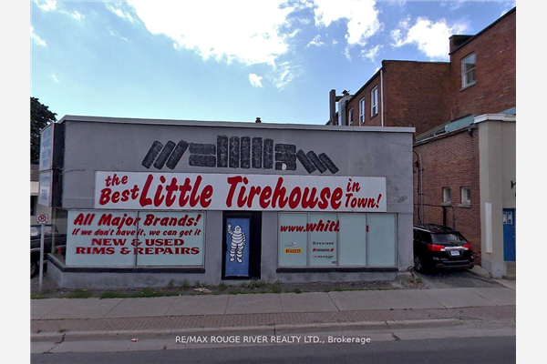 103 Dundas St E, Whitby