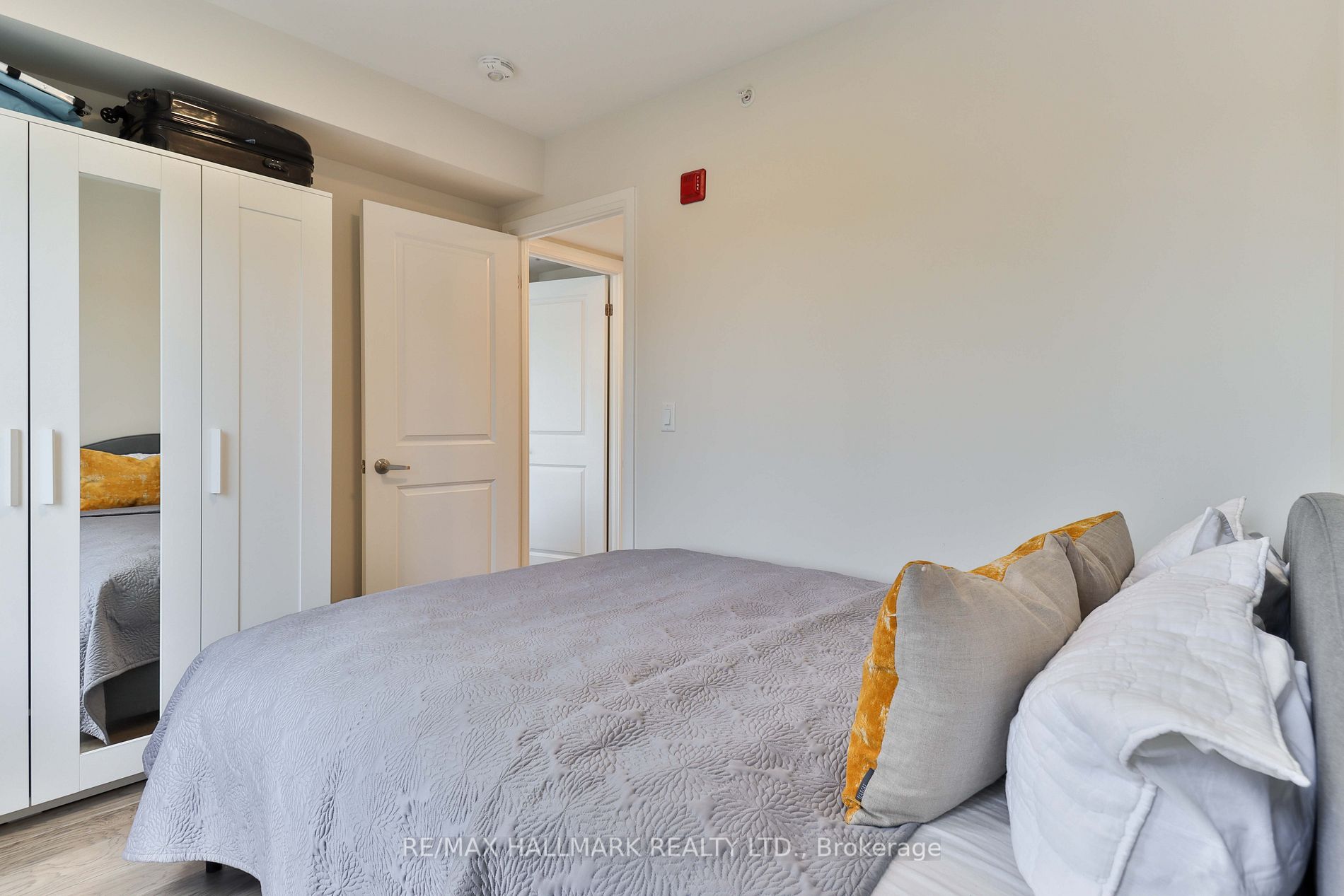 27 Somers Ave, #301