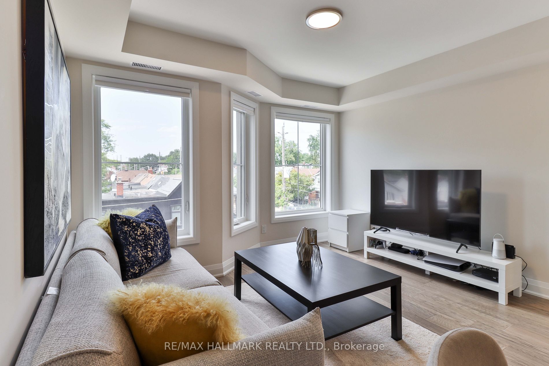 27 Somers Ave, #301