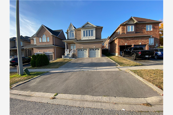 77 Nobbs Dr, Ajax