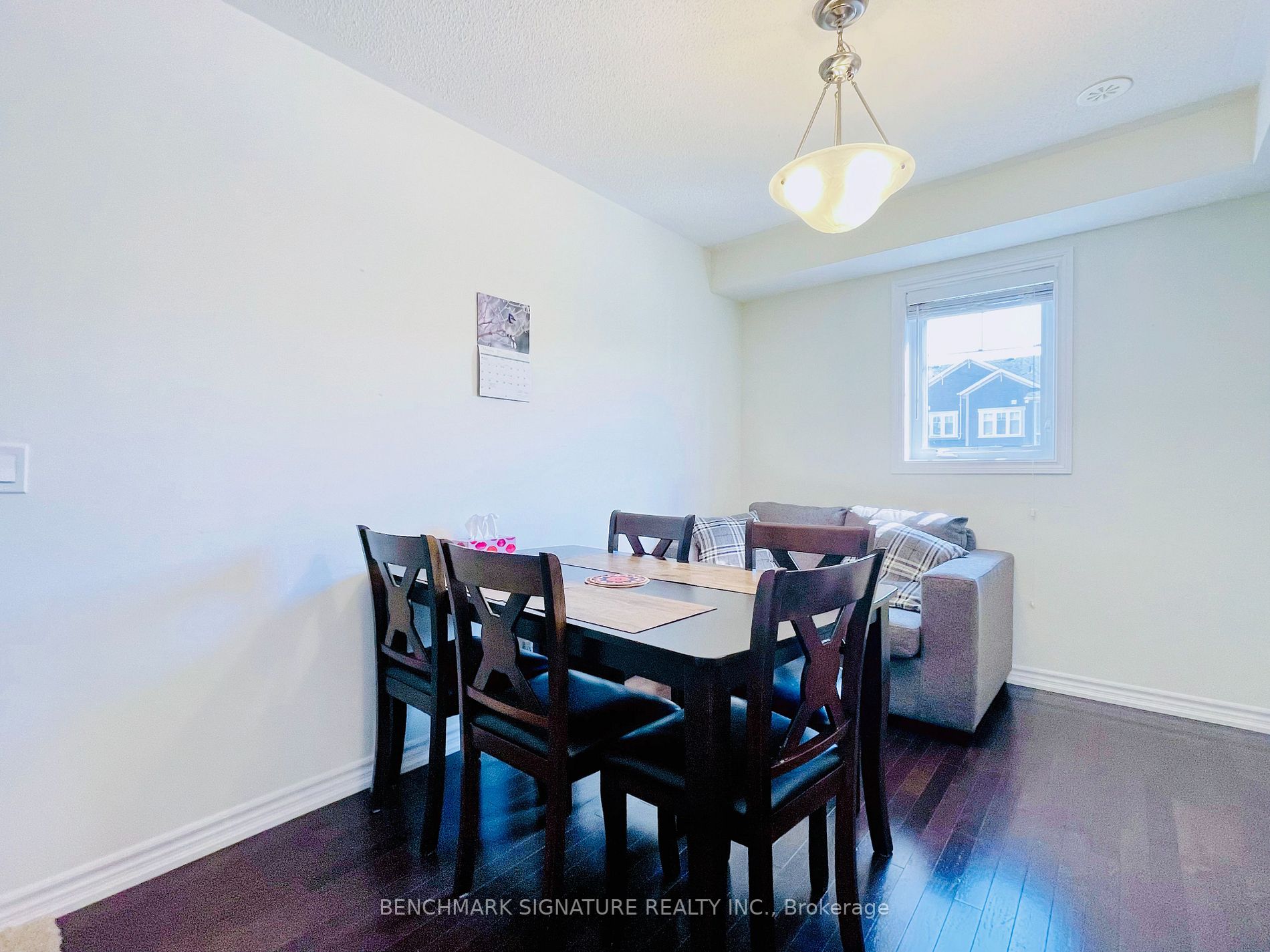 9 Nearco Cres