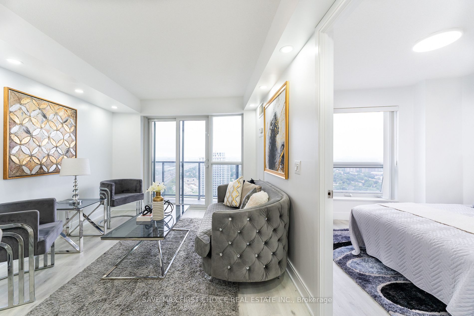 135 Village Green Square #3922