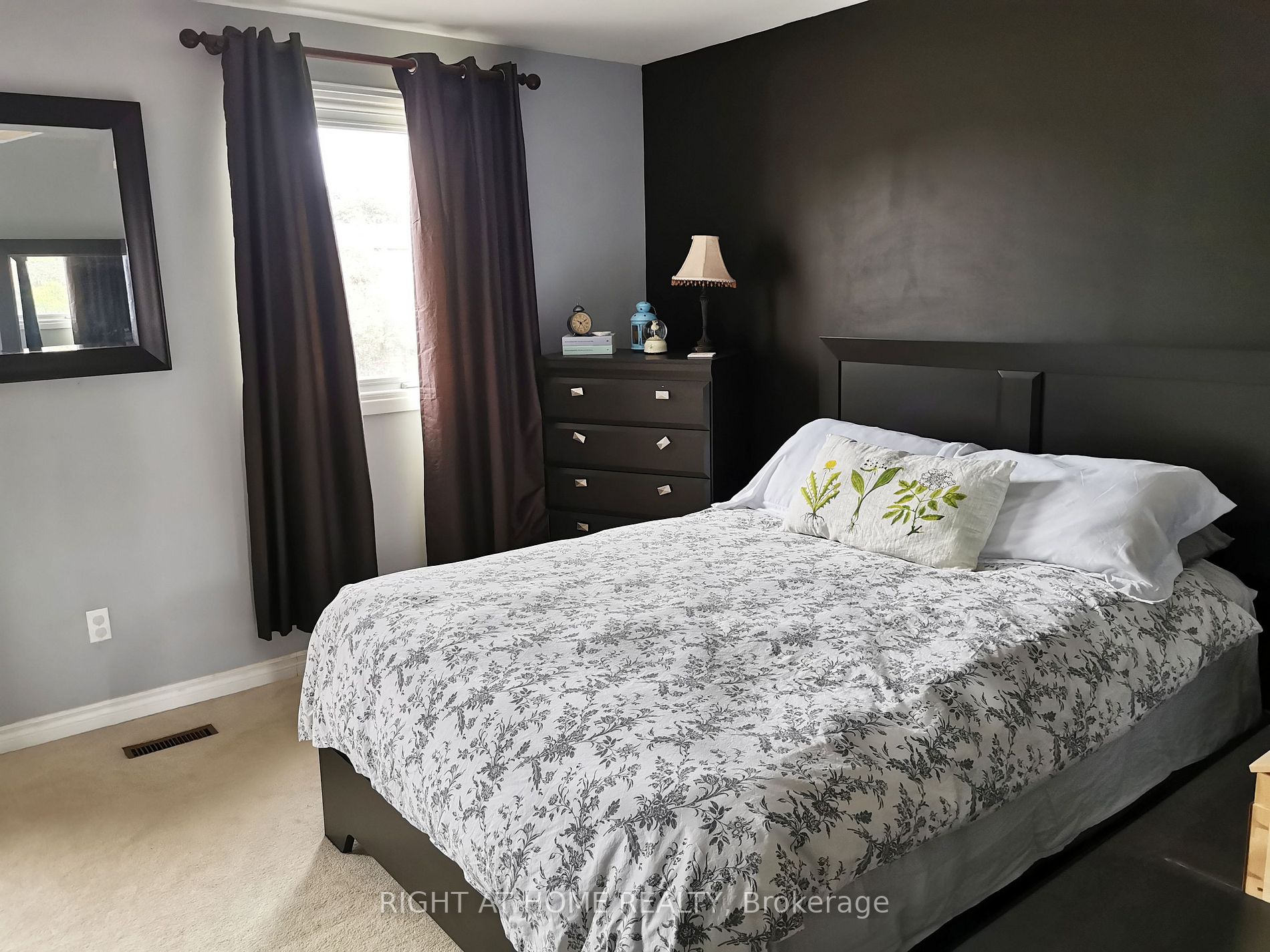 110 Melissa Cres
