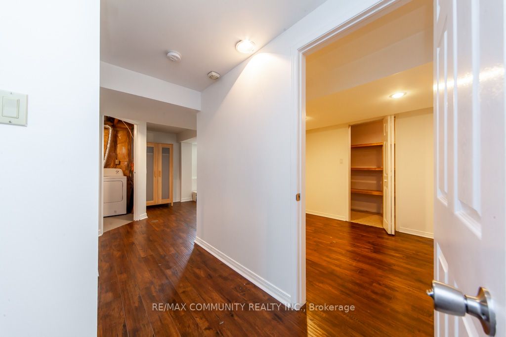 74 Fernbank Place