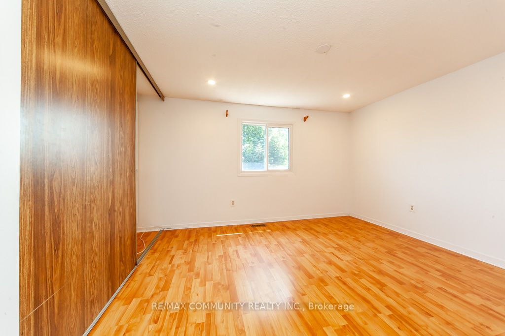 74 Fernbank Place