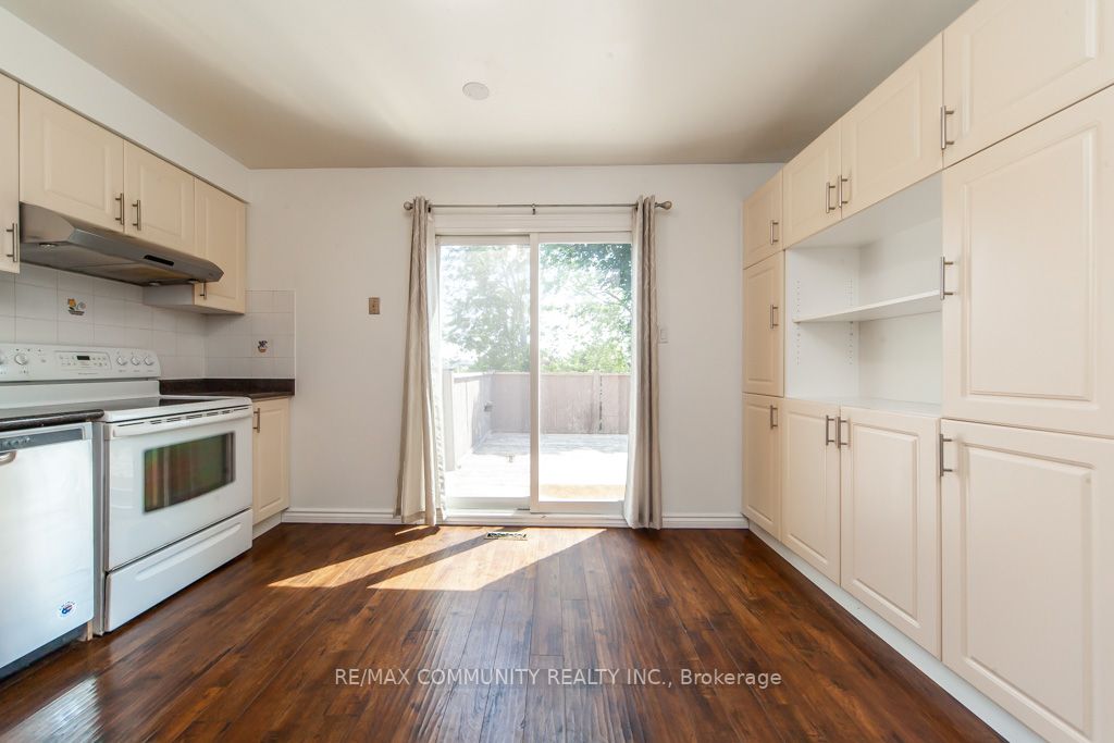 74 Fernbank Place