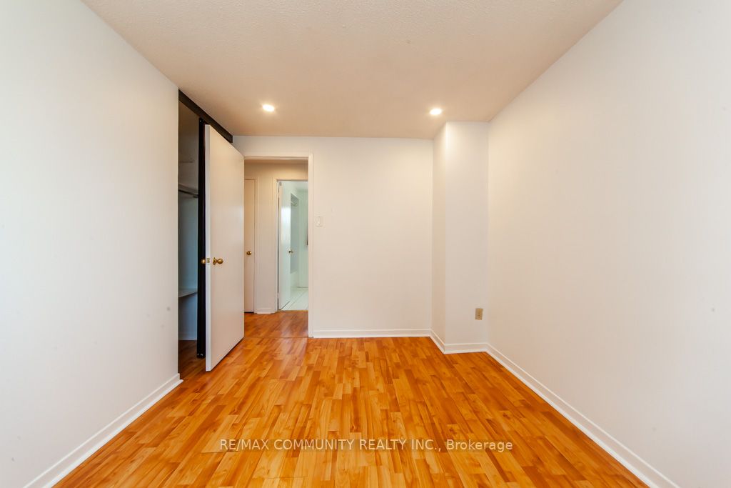 74 Fernbank Place
