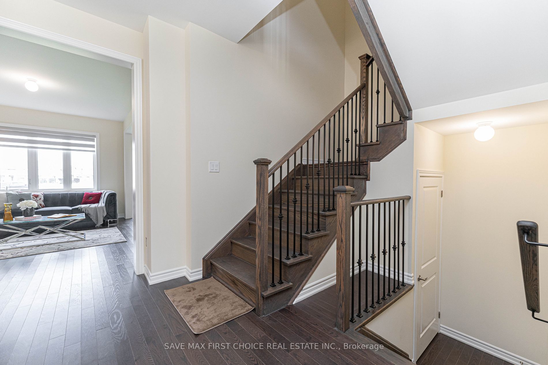 20 Bertram Gate