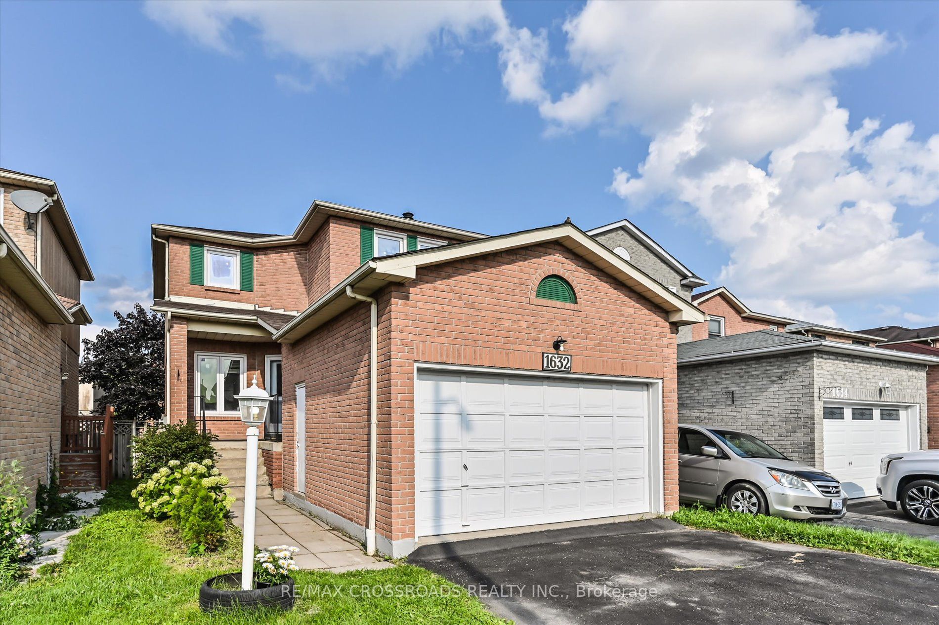 1632 Fairfield Cres