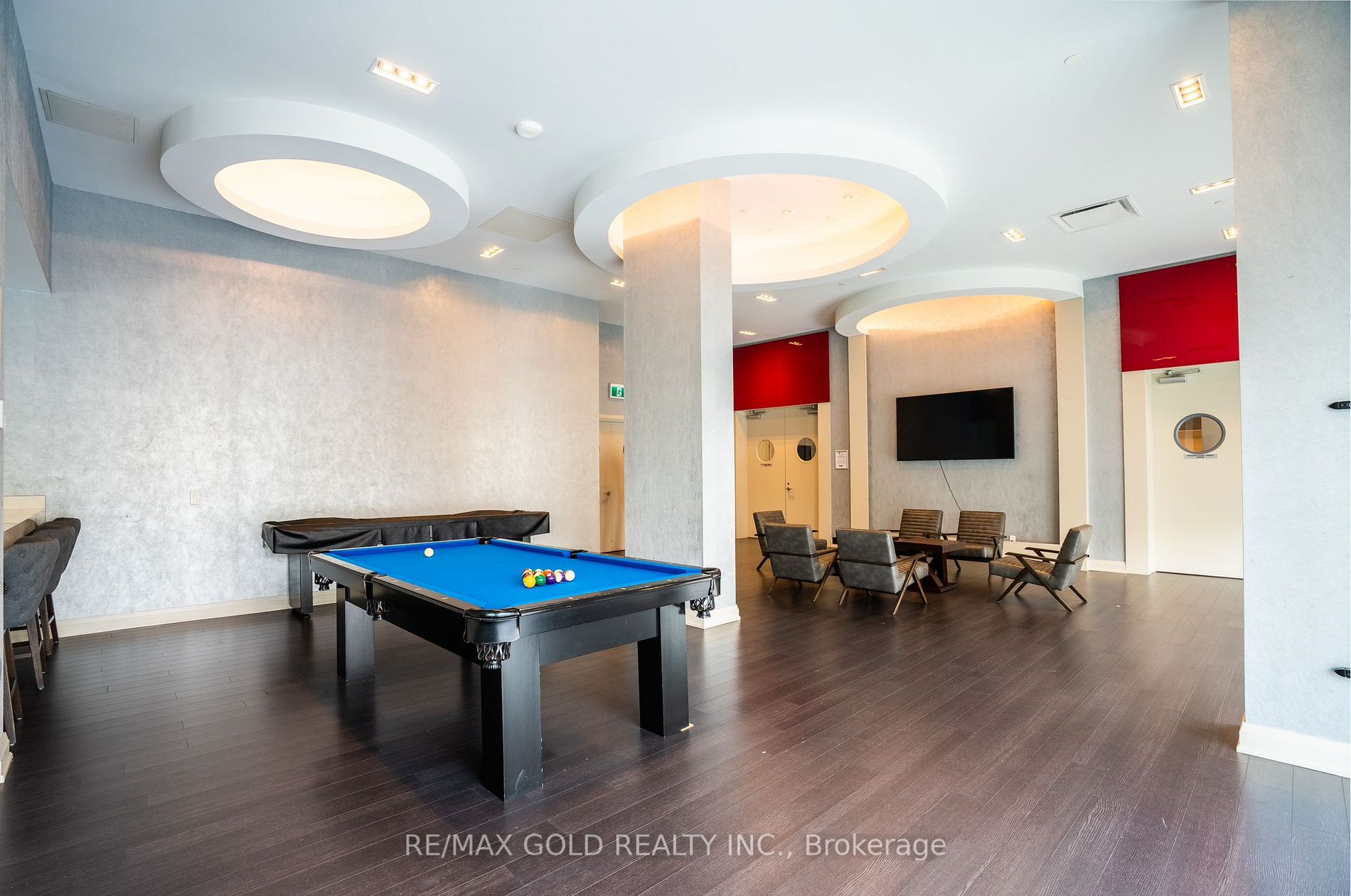 30 Meadowglen Pl, #1409