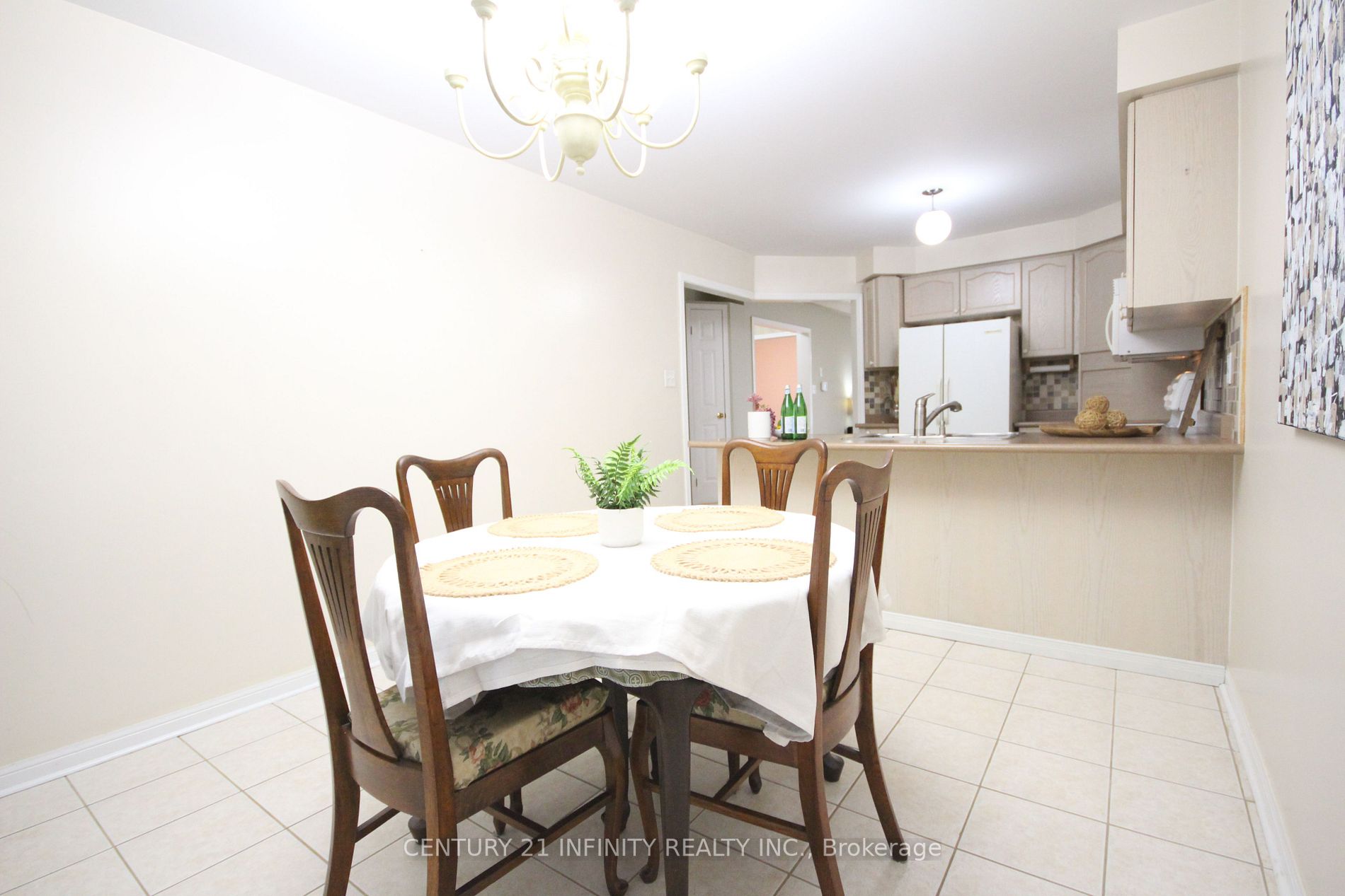 28 Solmar Ave