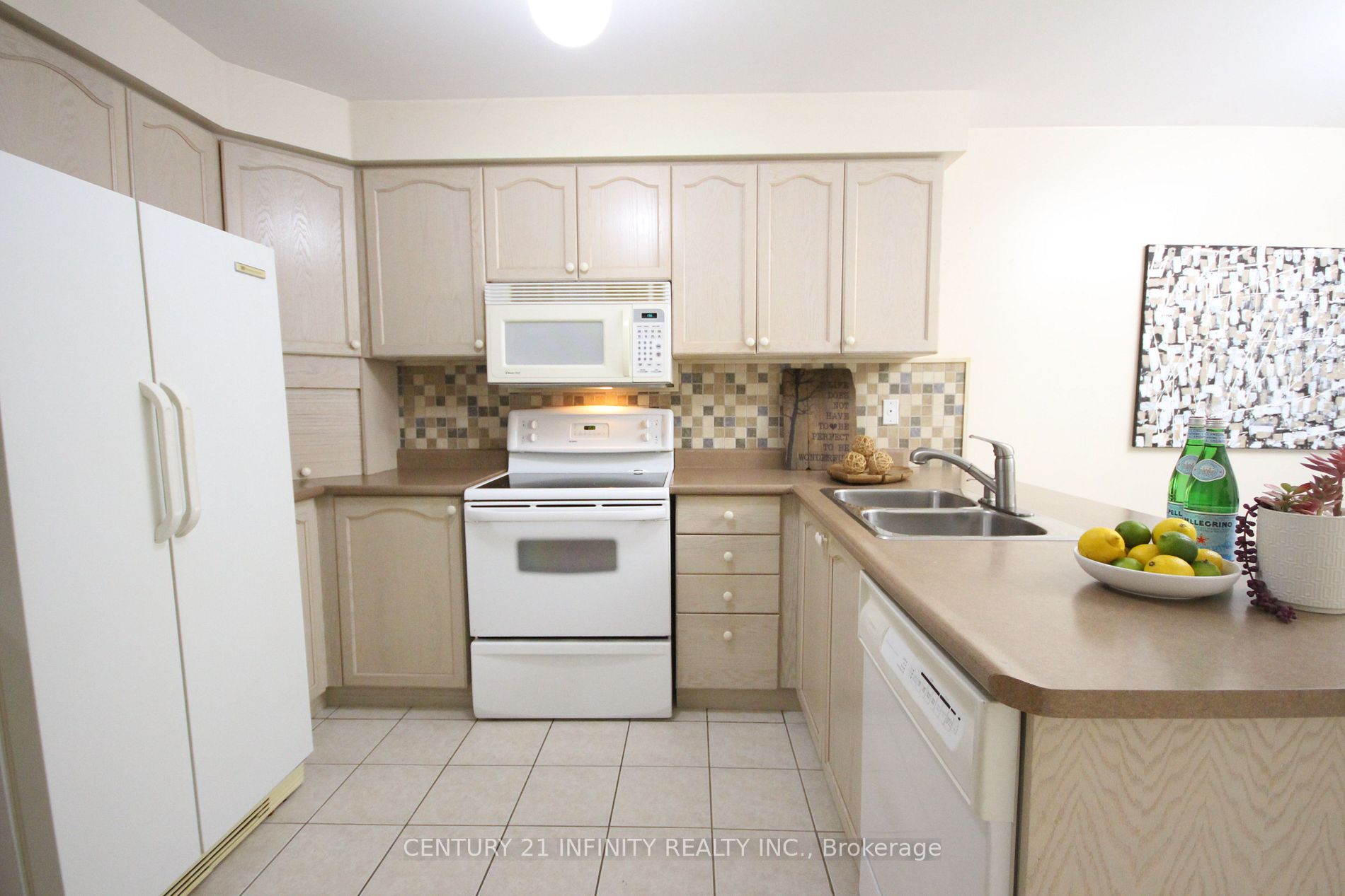 28 Solmar Ave