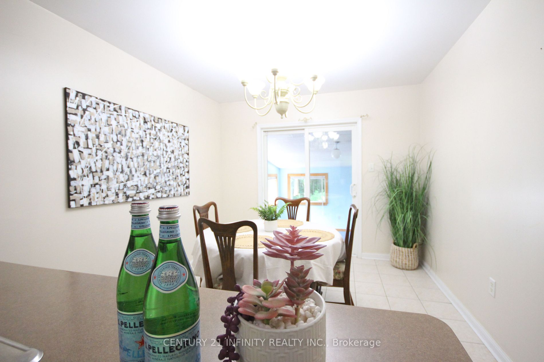 28 Solmar Ave