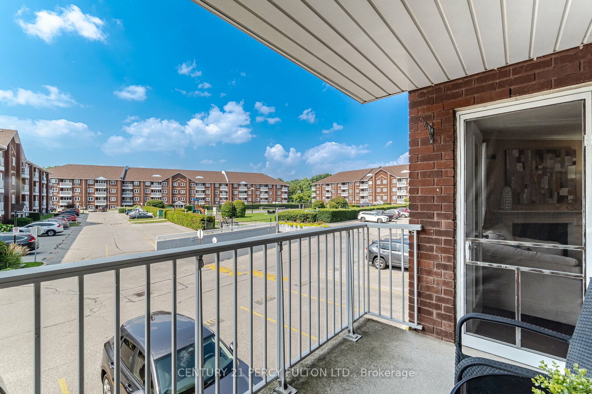 189 Lake Driveway W, #209