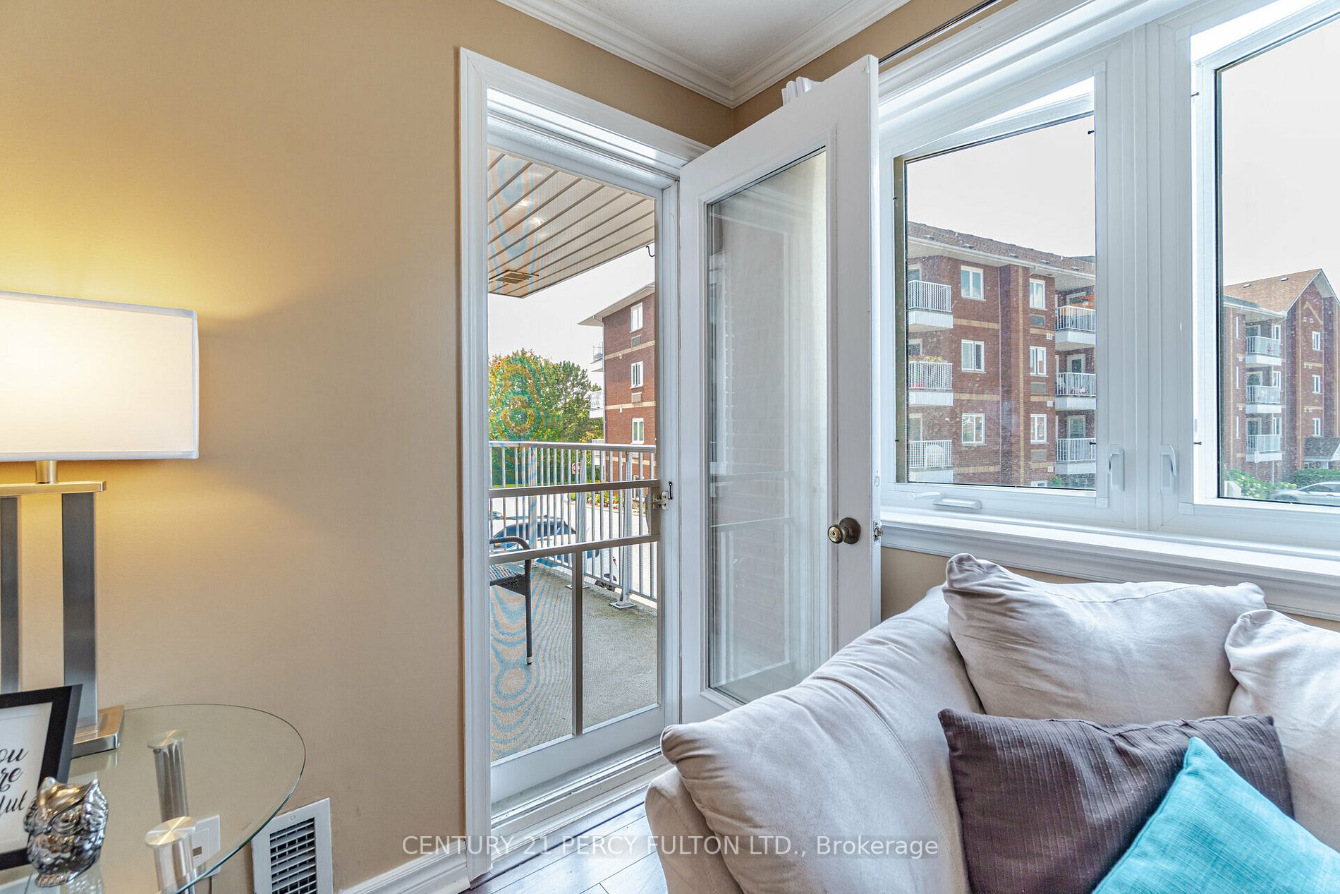 189 Lake Driveway W, #209