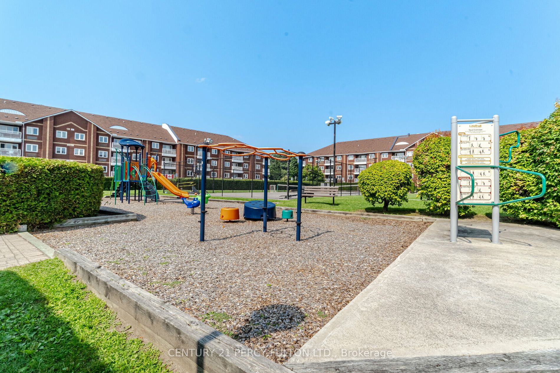 189 Lake Driveway W, #209