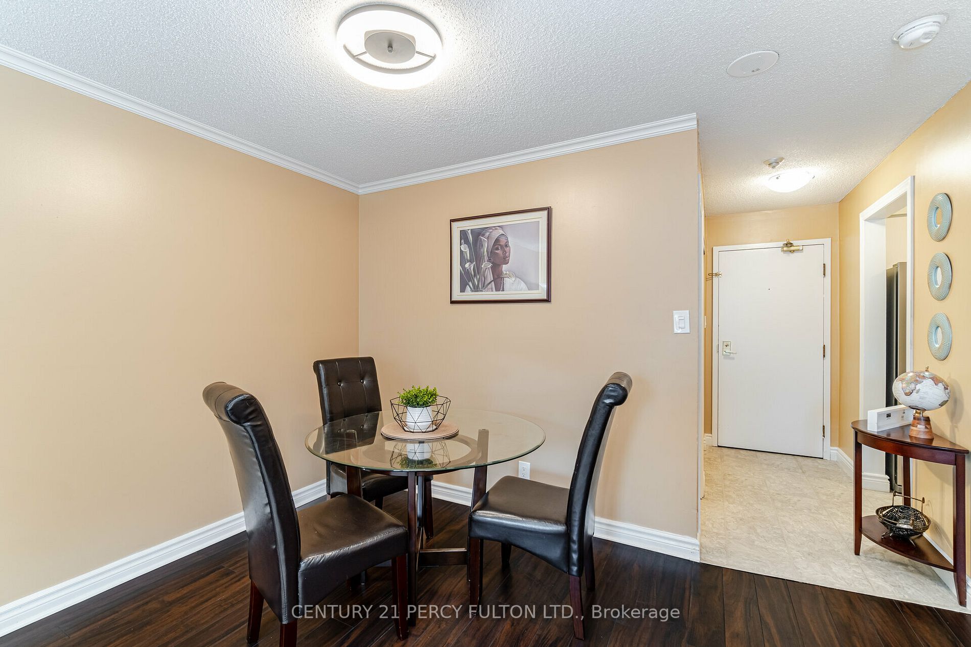 189 Lake Driveway W, #209