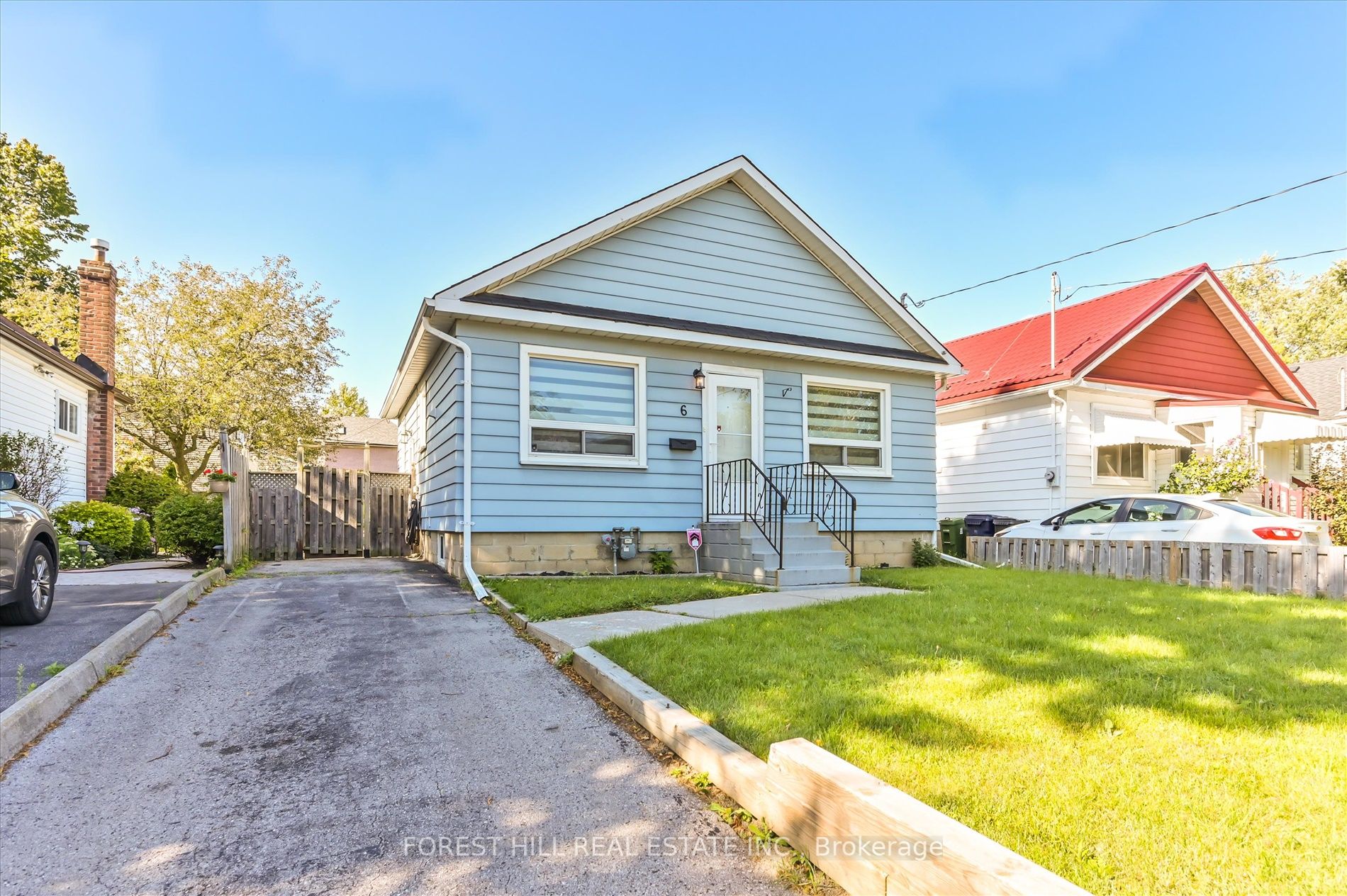 6 Willingdon Ave