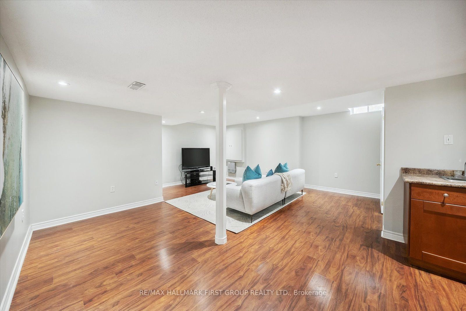25 Upchurch Ave