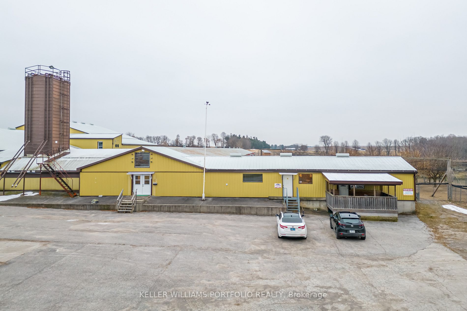 3880 Edgerton Rd