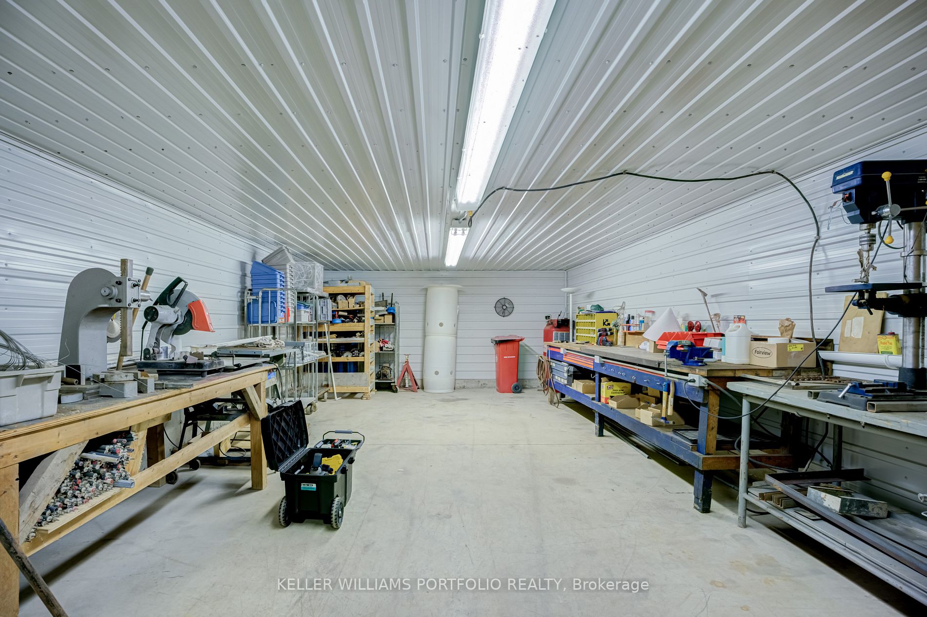 3880 Edgerton Rd
