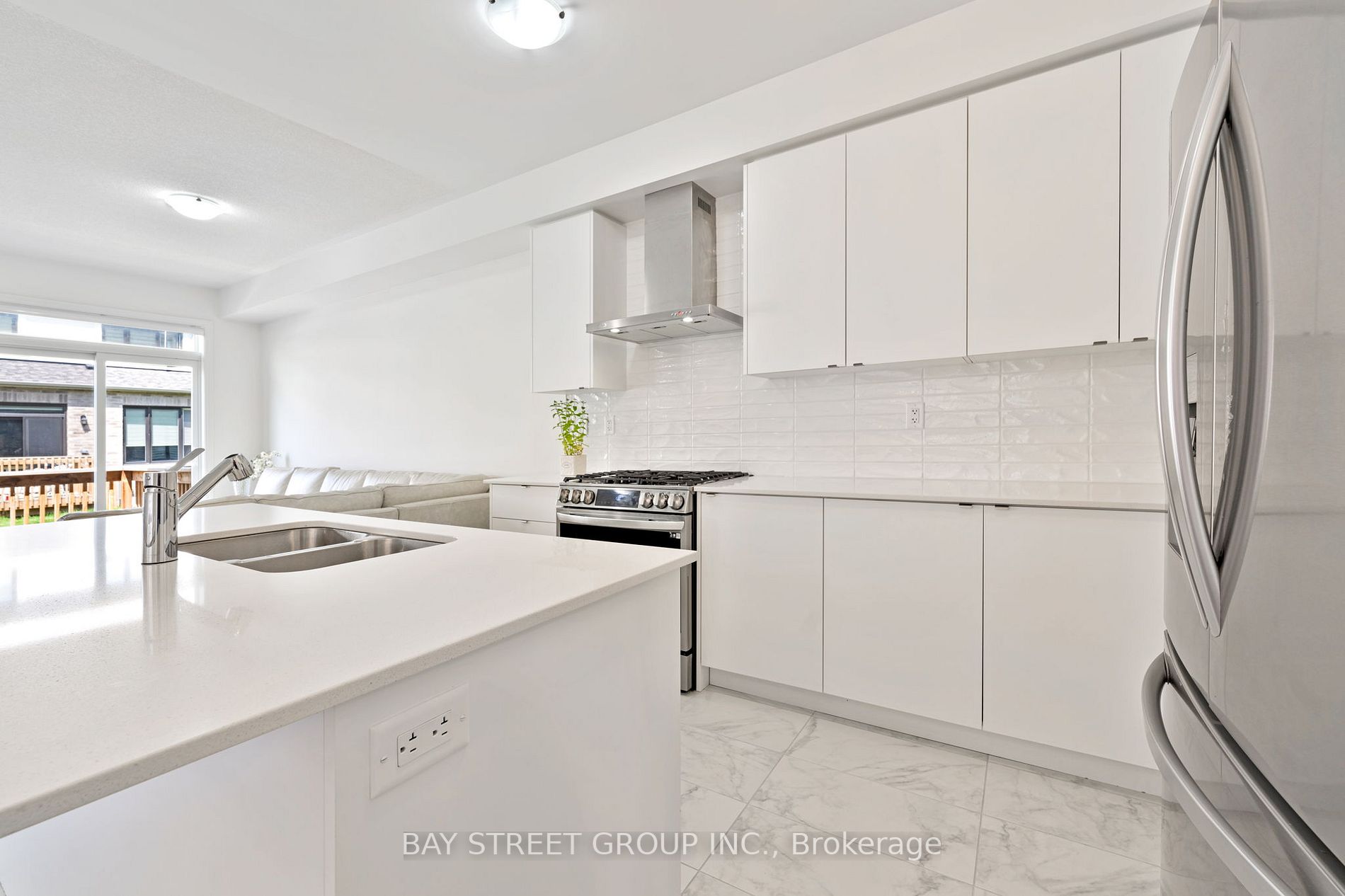 115 Laing Dr