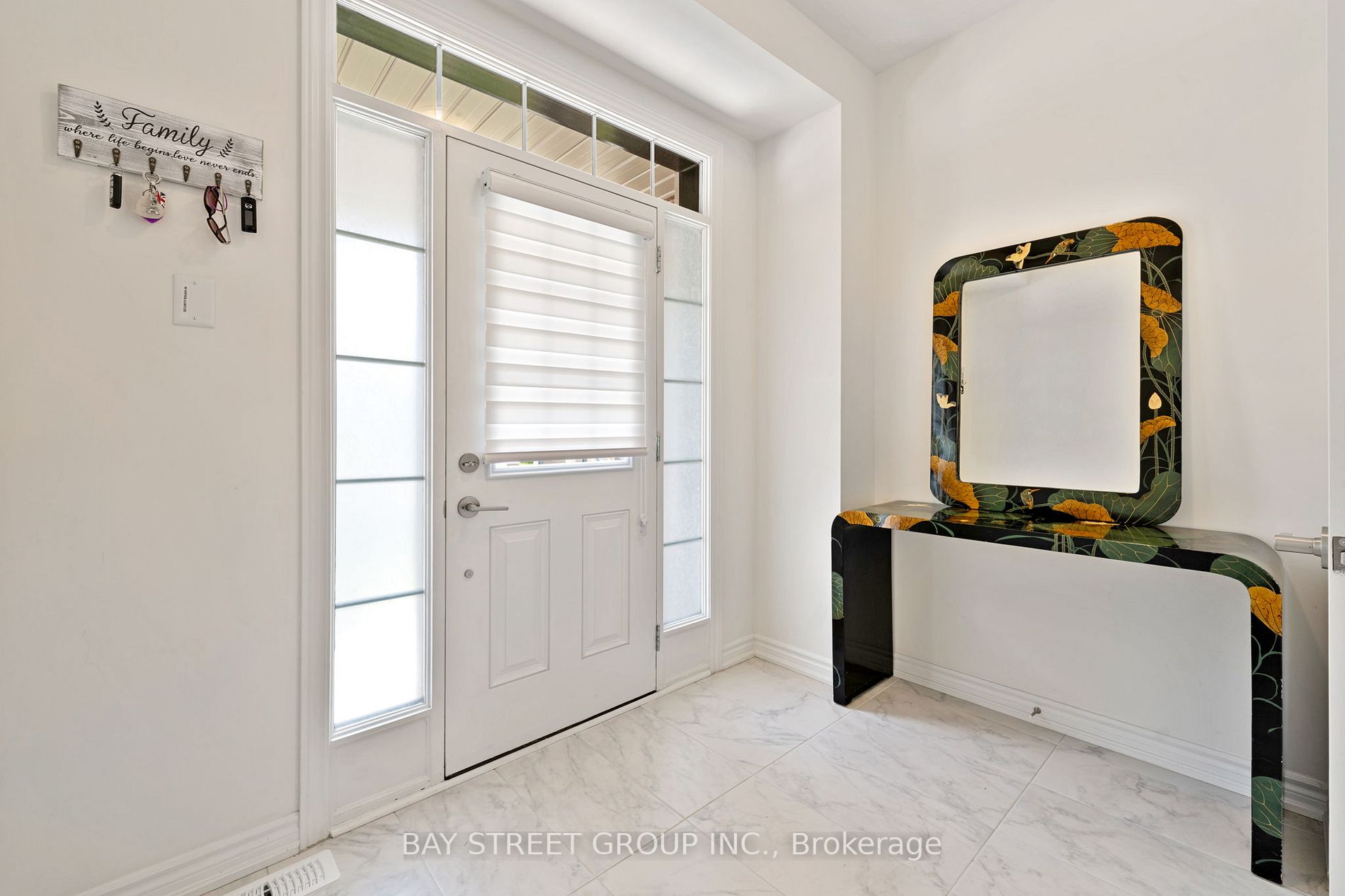 115 Laing Dr