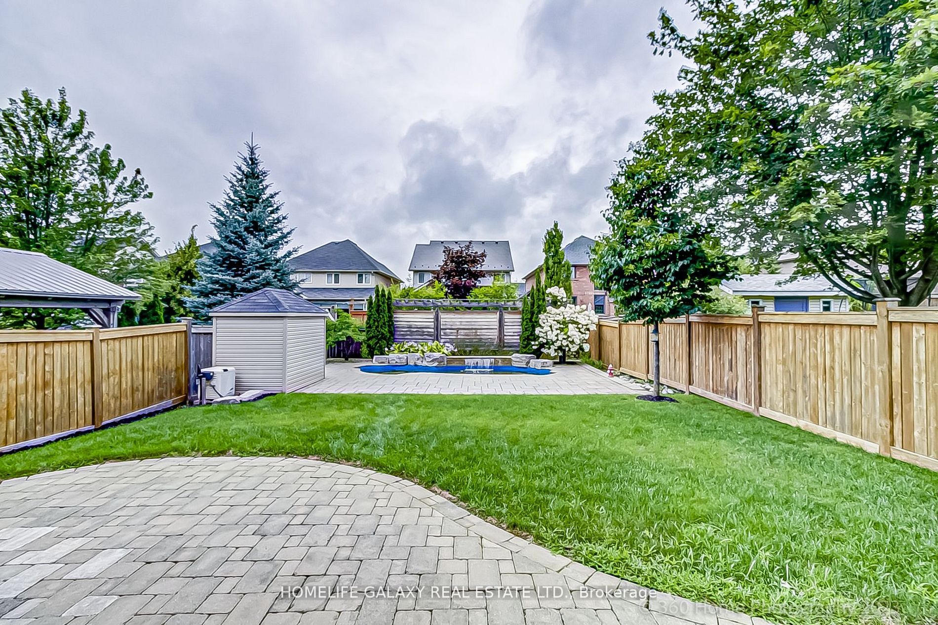 417 Bovin Ave
