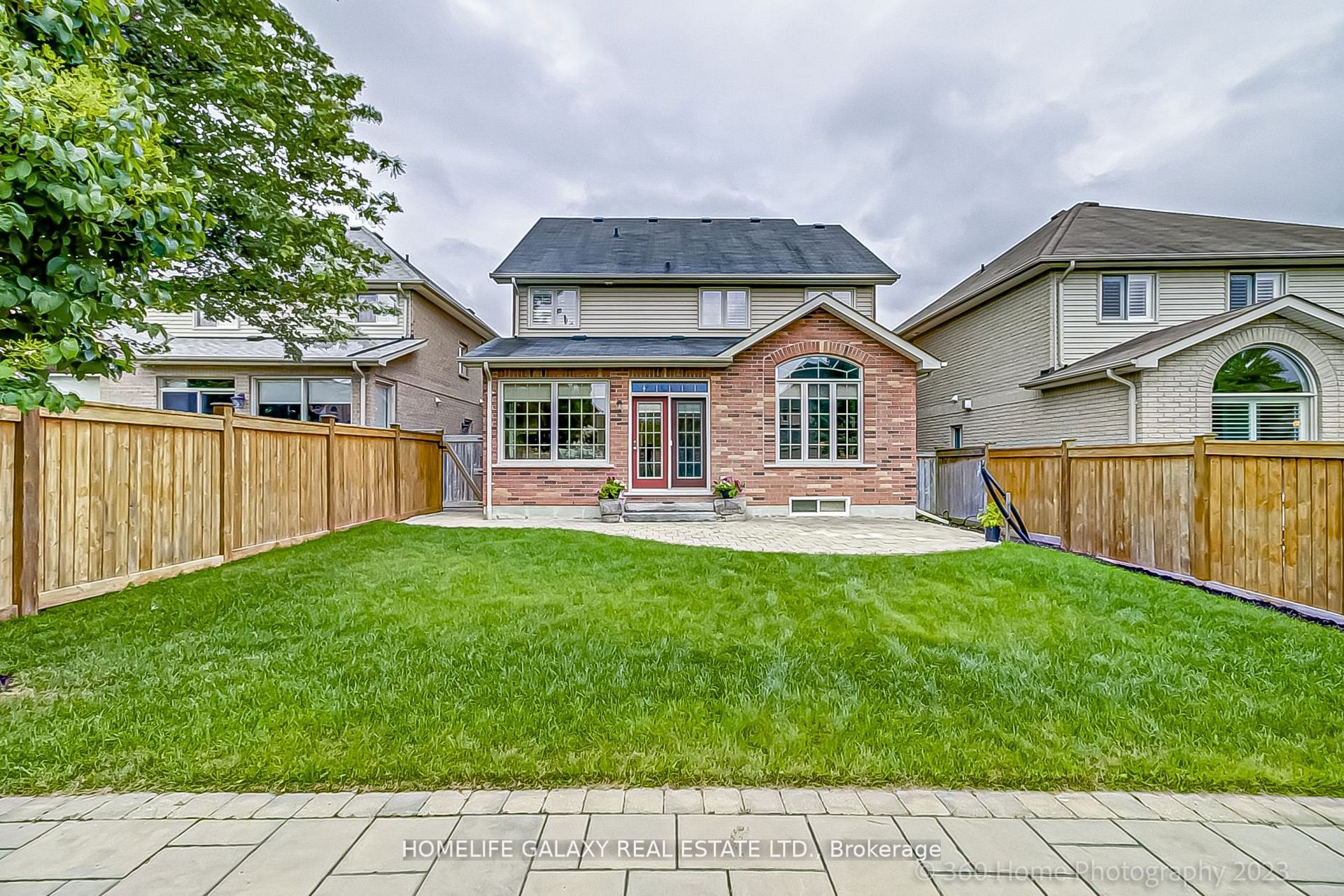 417 Bovin Ave