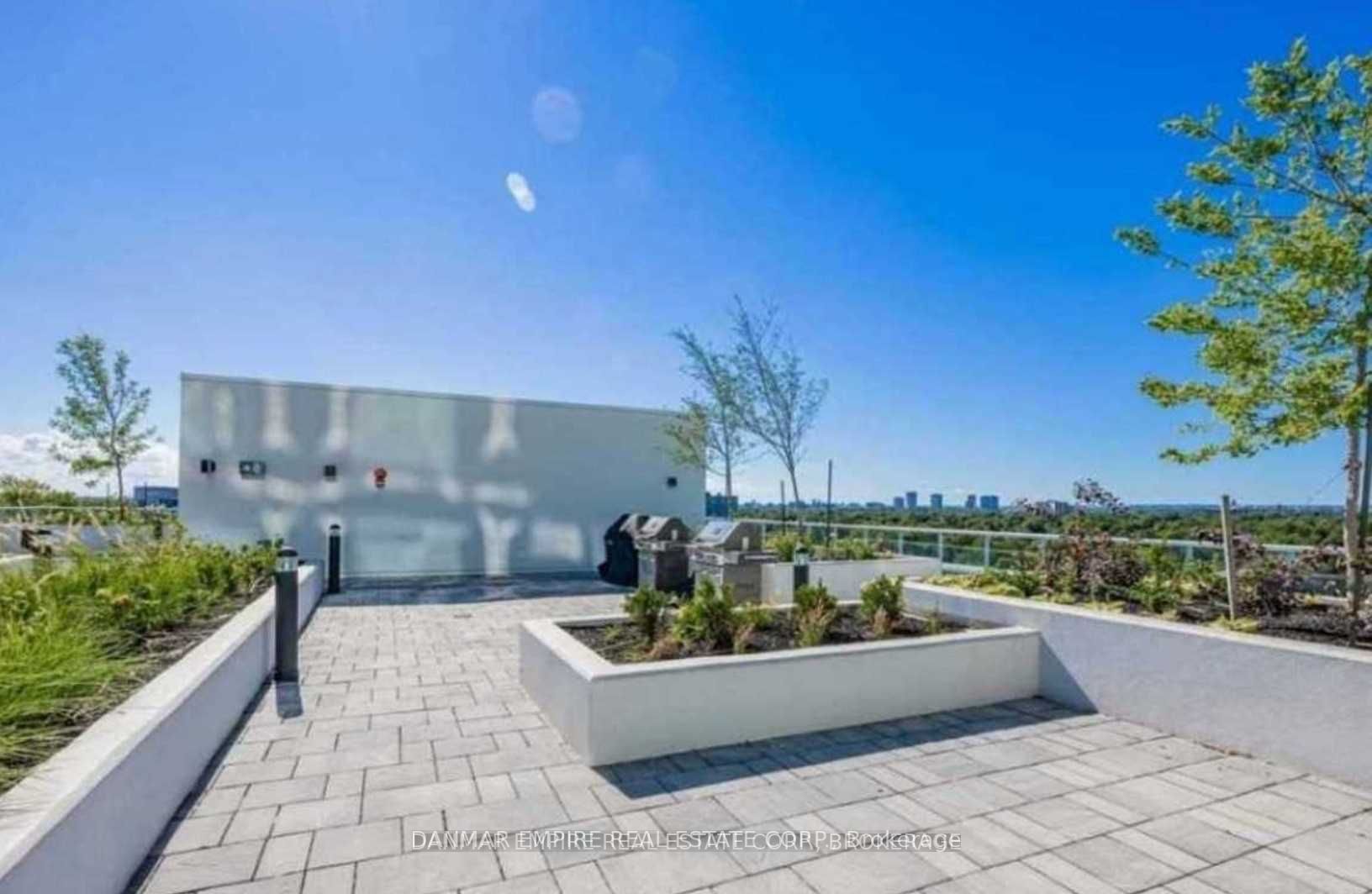 3220 Sheppard Ave E, #423