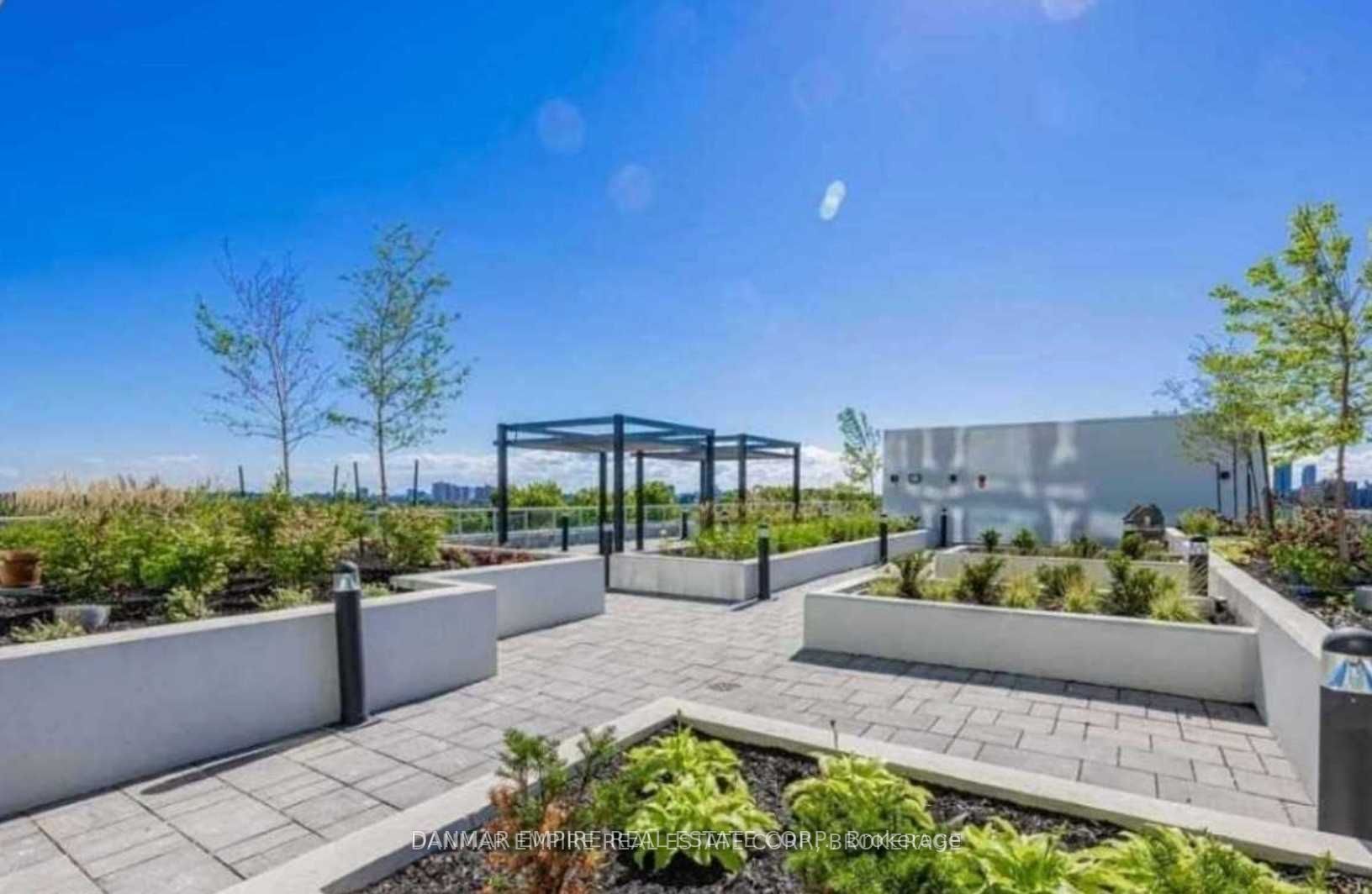 3220 Sheppard Ave E, #423