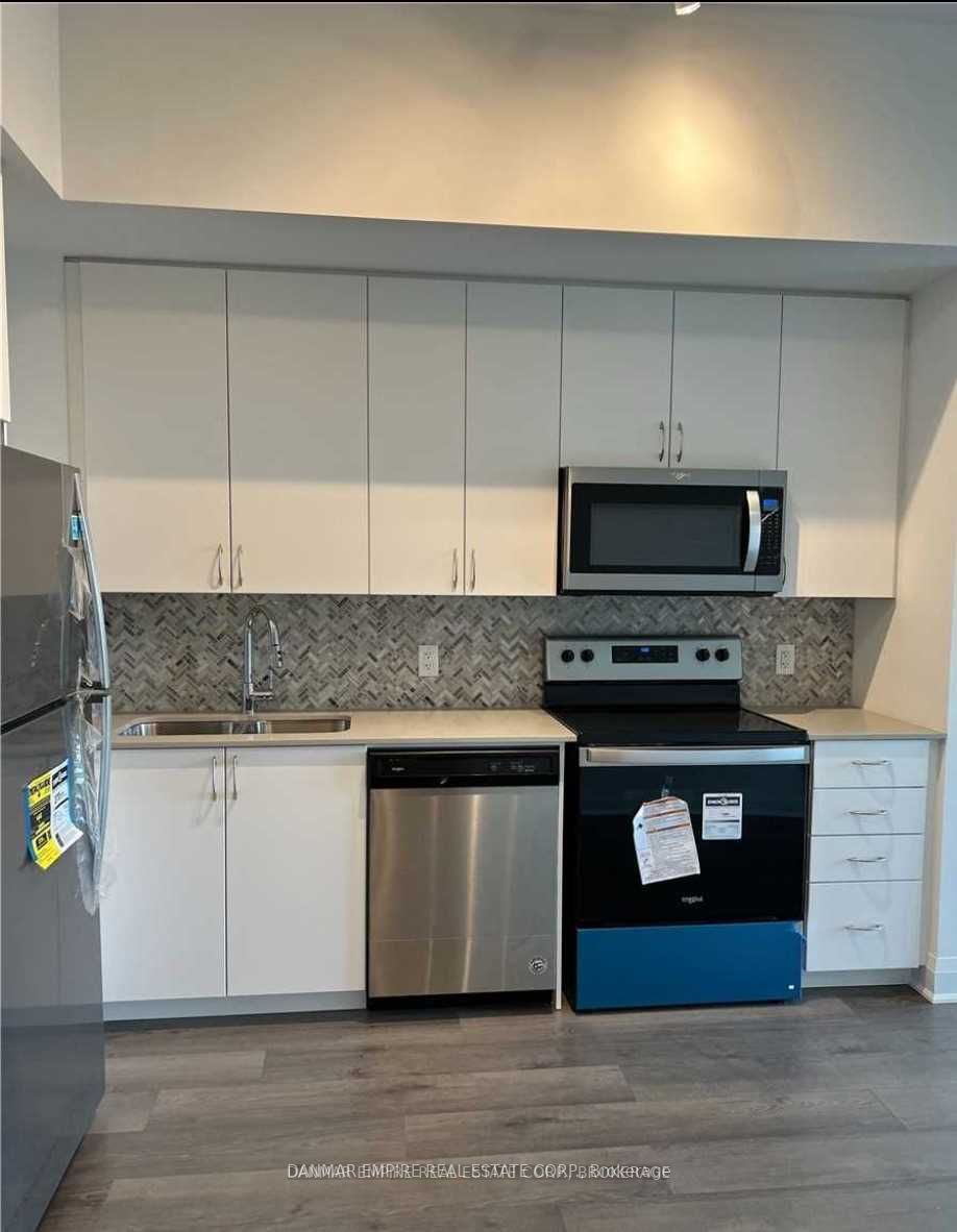 3220 Sheppard Ave E, #423