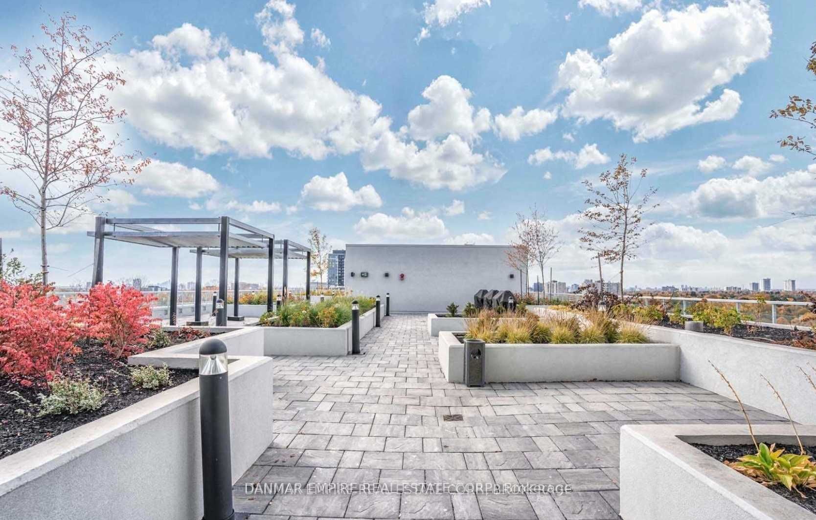 3220 Sheppard Ave E, #423