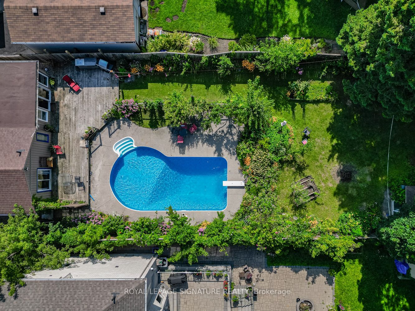 878 Strouds Lane