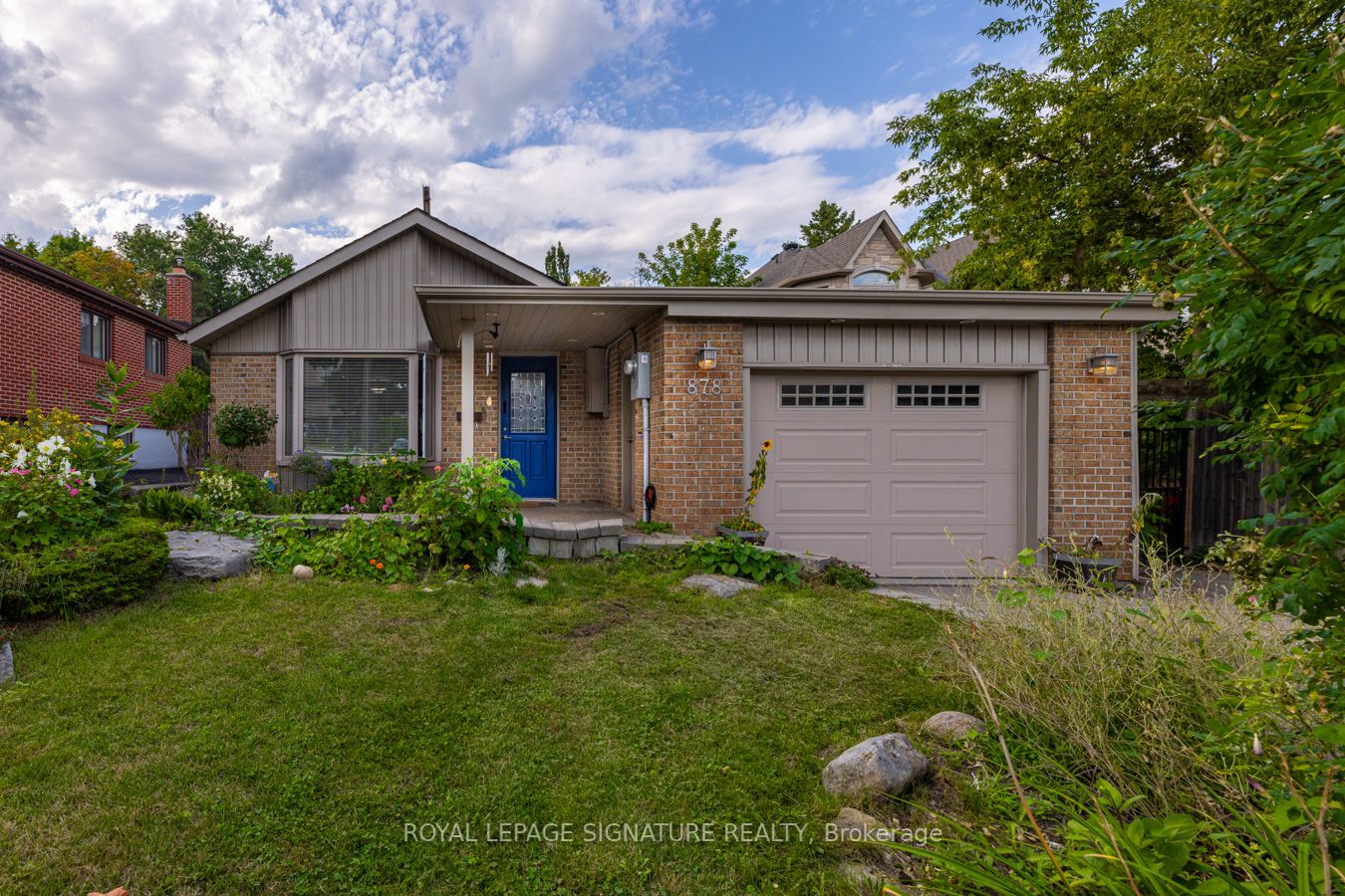 878 Strouds Lane