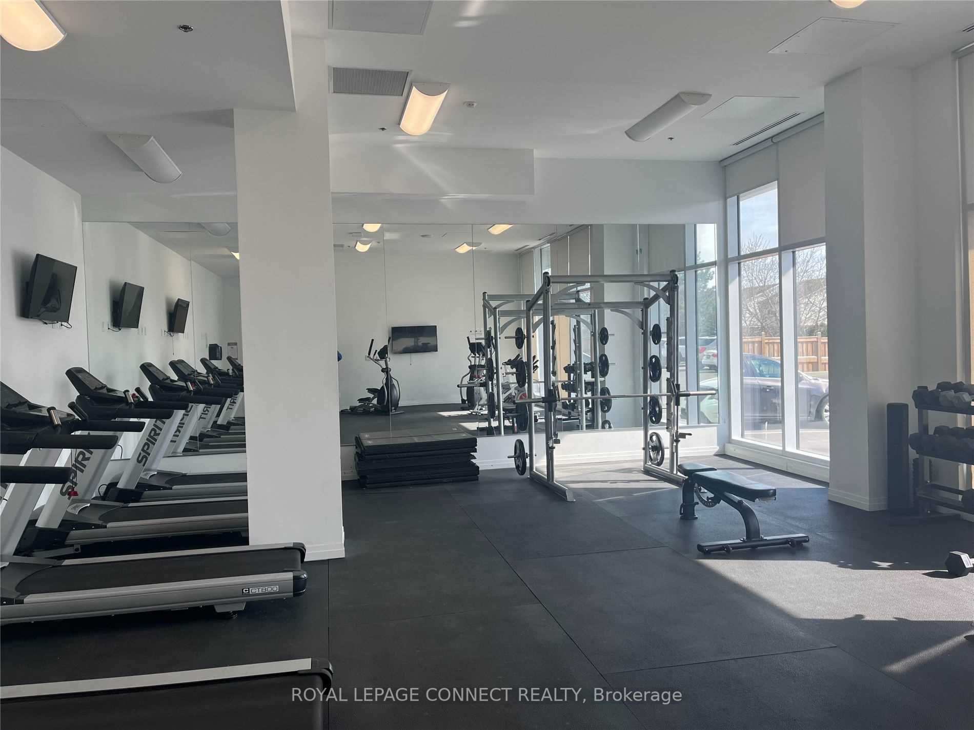 1900 Simcoe St N, #631