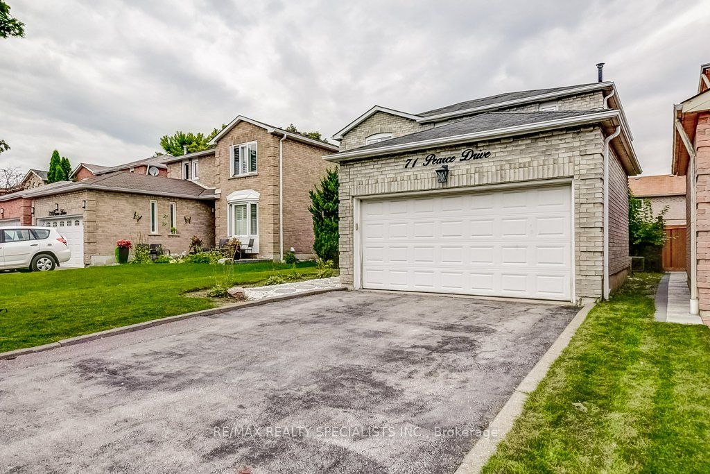 71 Pearce Dr N