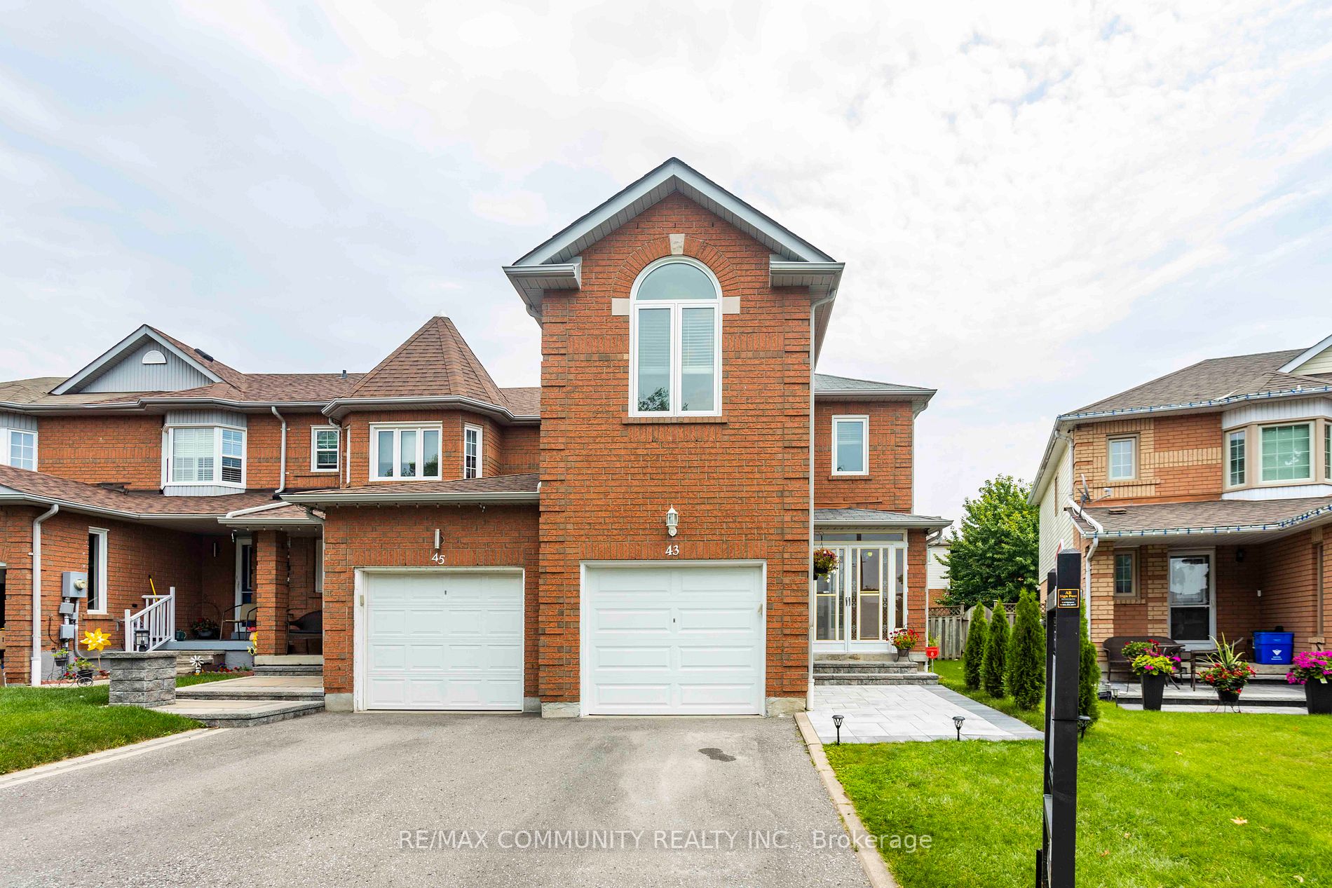 43 Creekwood Cres